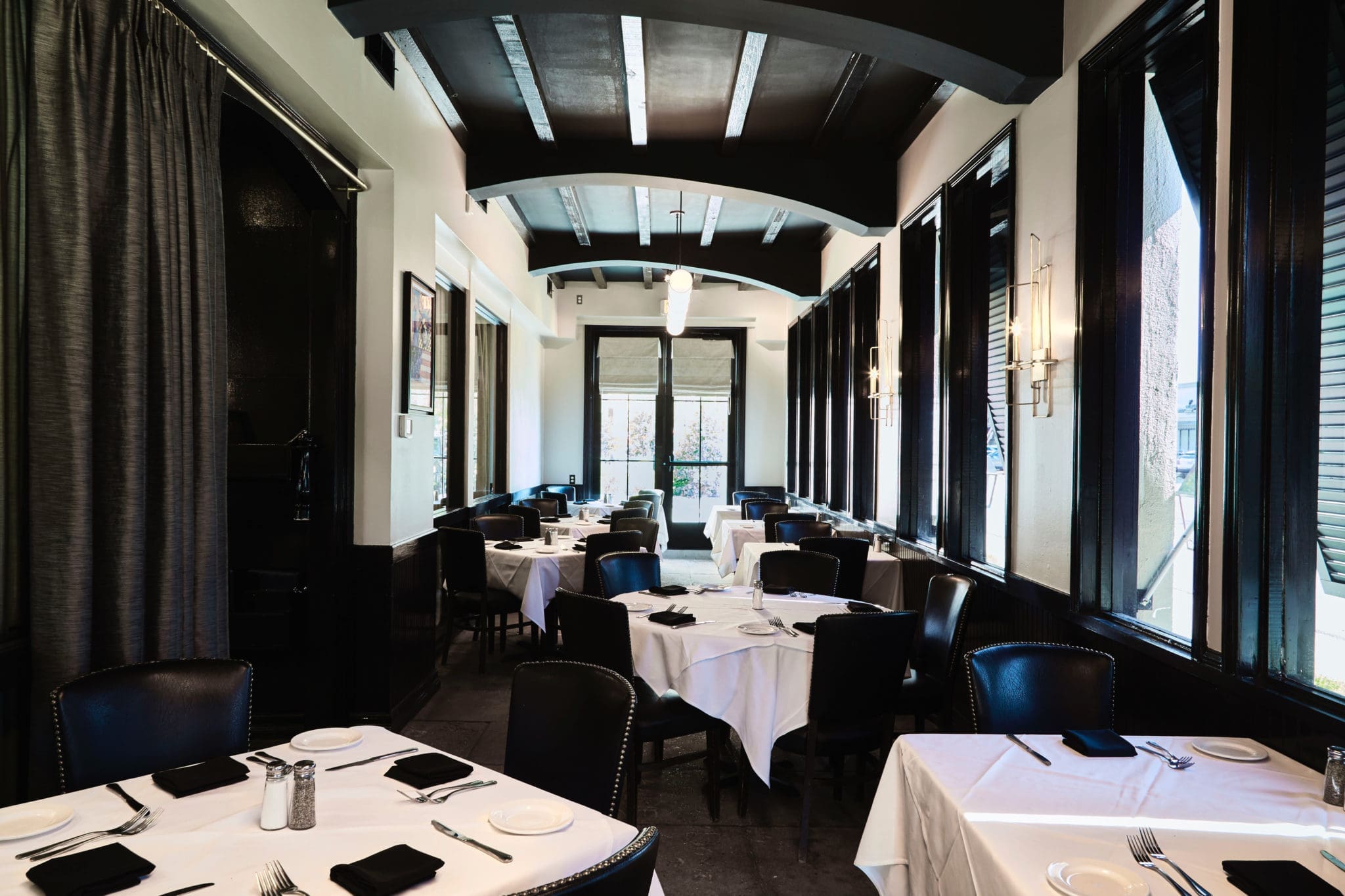 Al Biernat's offers a private dining room experience for you and your guests. 