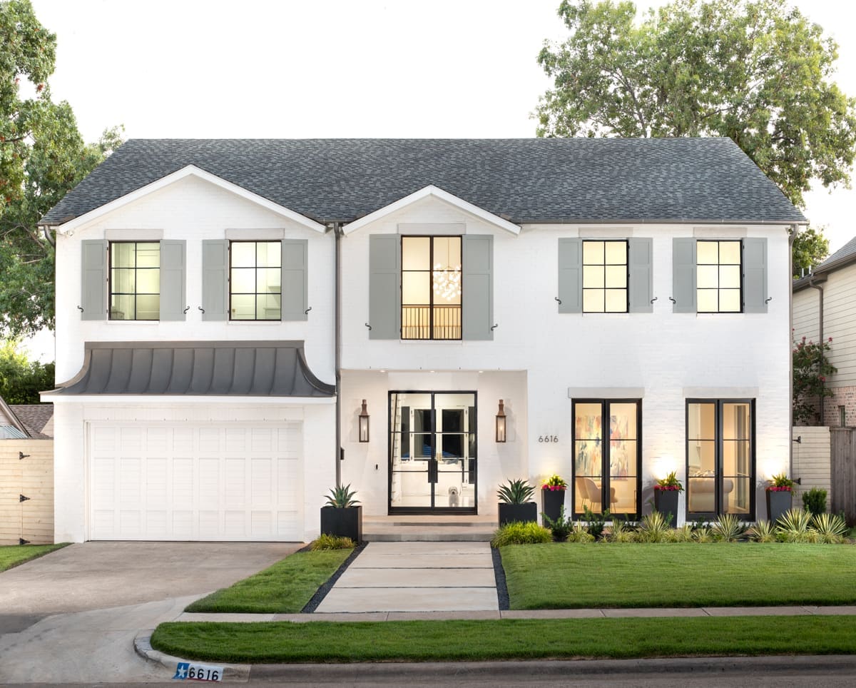 Built in 2018, this Northridge Drive home highlights current trends. (Photo by Jenifer McNeil Baker)