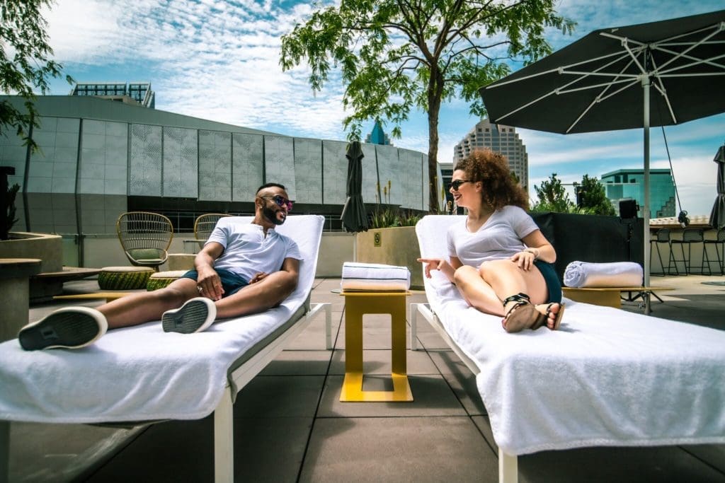 Relaxing looks so good at Kimpton Sawyer. 