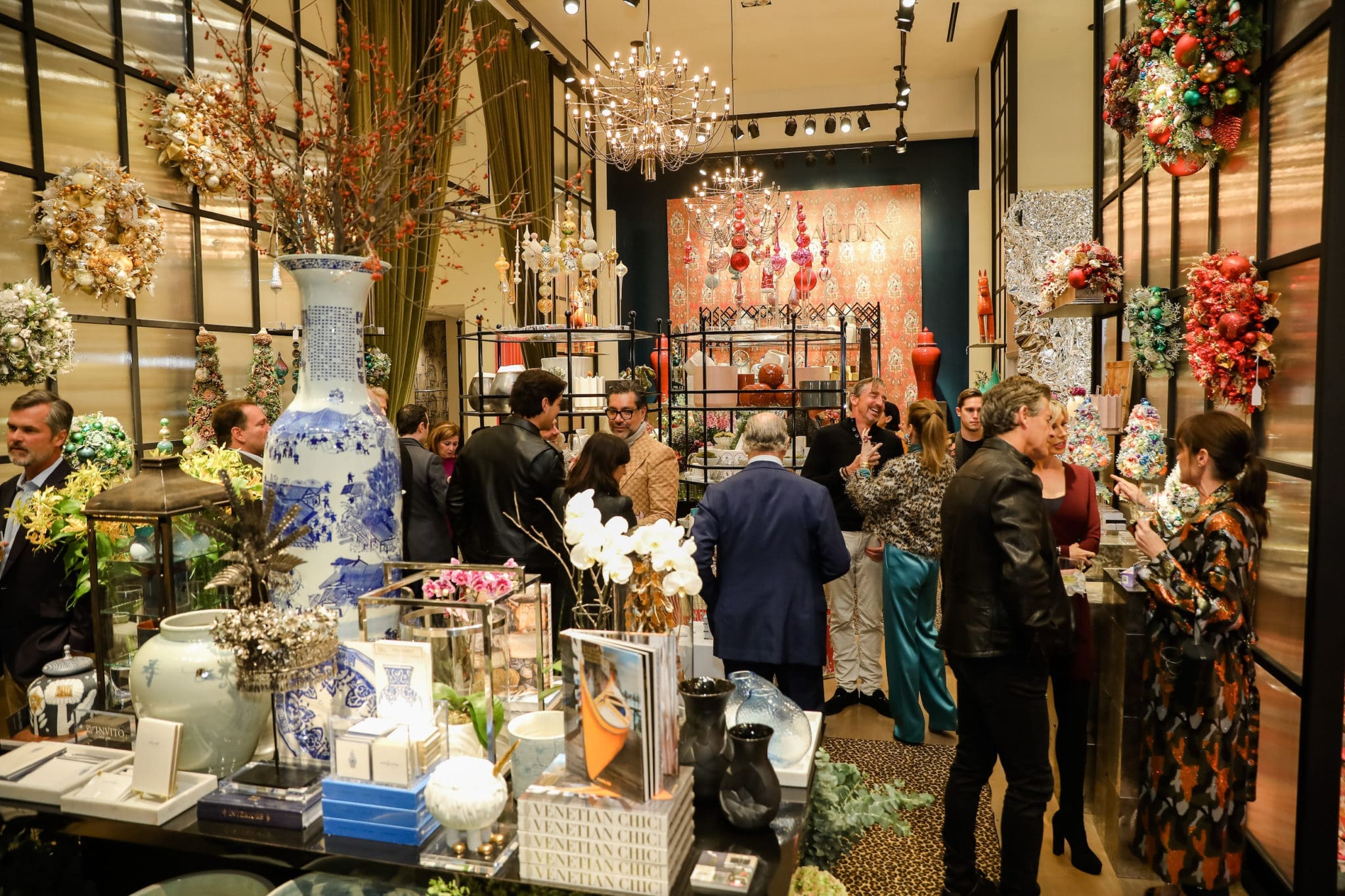 The smart interiors of Avant Garden in River Oaks District (Photo by Johnny Than)