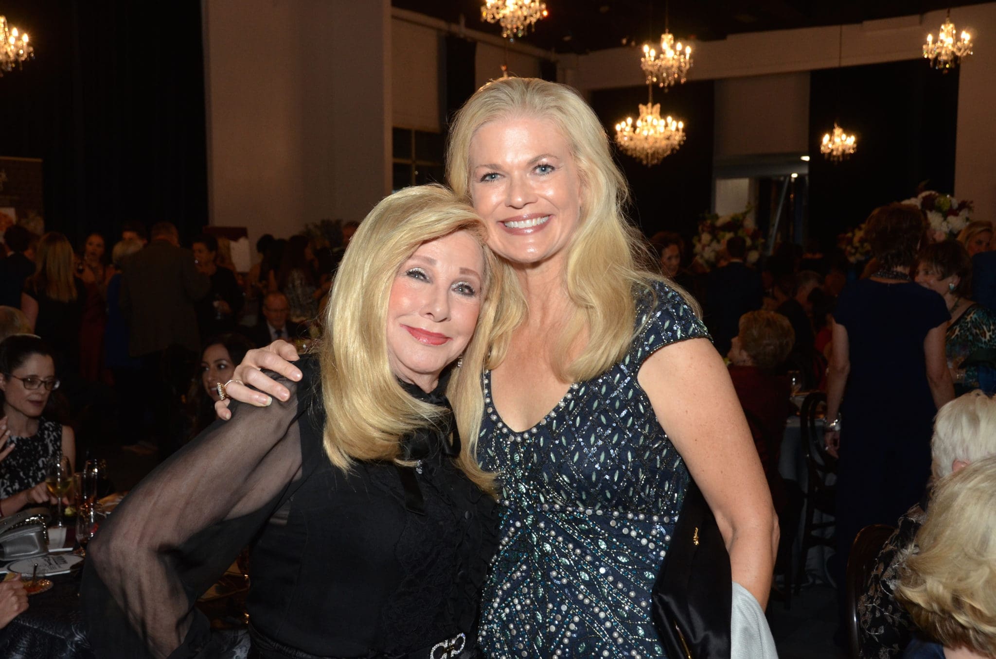 Auction chair Sherri Zucker, Amy Pierce (Photo by Roswitha Vogler)