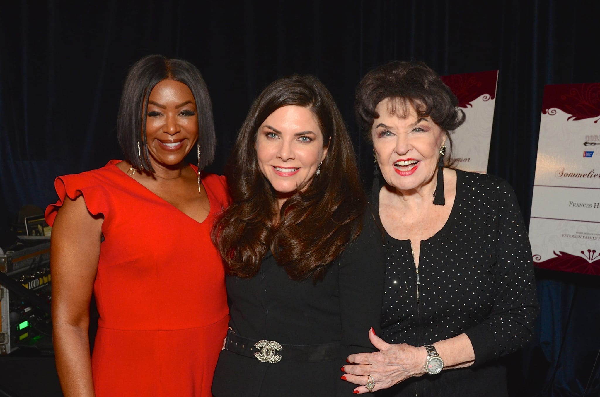 Deborah Duncan, Monica Hartland, Warner Roberts (Photo by Roswitha Vogler)