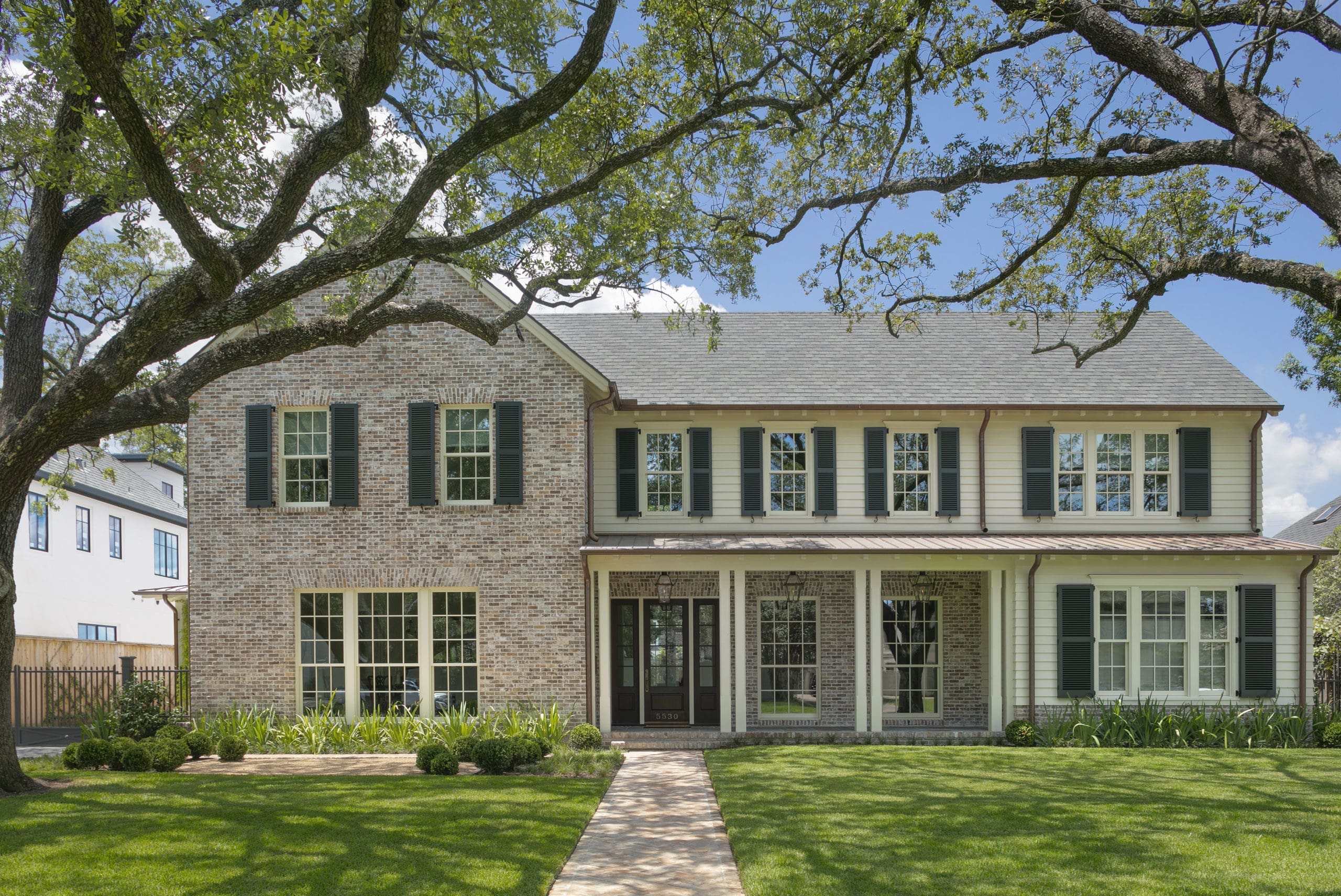 5530 Longmont by Paul N. Brow, Architect (Photo by Benjamin Hill Photography)