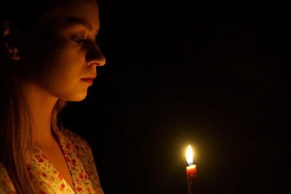 Actors tell ghostly tales in each room. (Photo by Jeromy Barber)