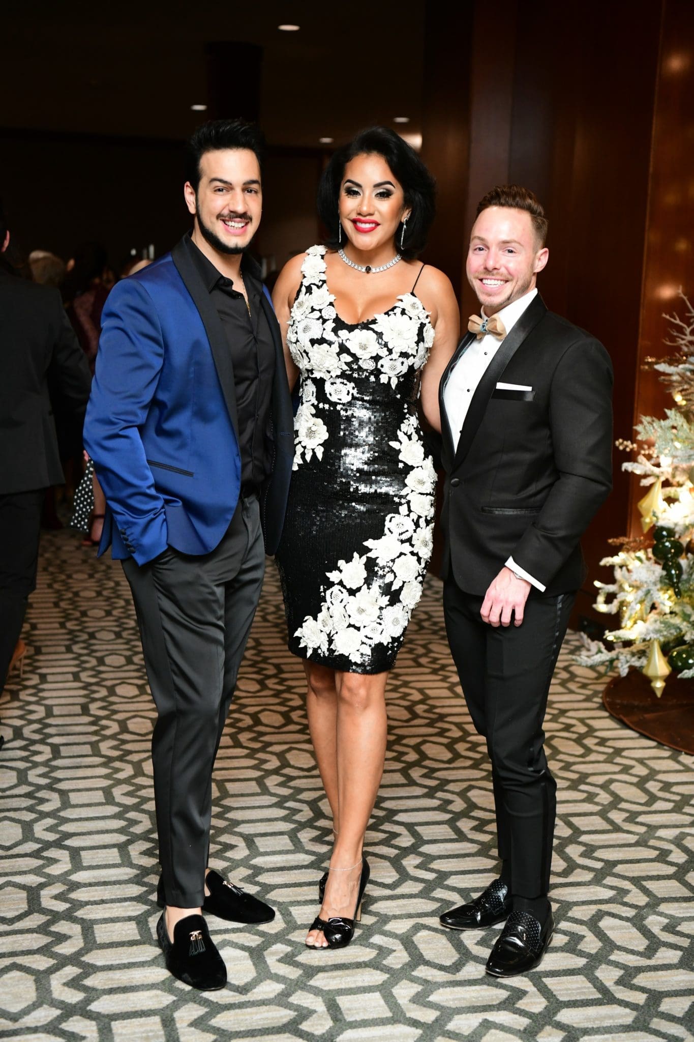  Roi Alan, Iraida Brown in sequins, Travis Player (Photo by Daniel Ortiz)