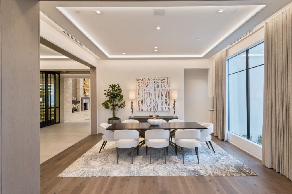 Six pieces of fine art from Laura Rathe Gallery were employed in the interior design. (Photo by Jeff Myers Photography)