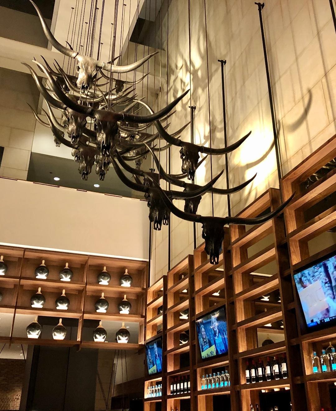Toro Toro brings some dramatic touches to downtown Fort Worth. (Photo by Courtney Dabney)