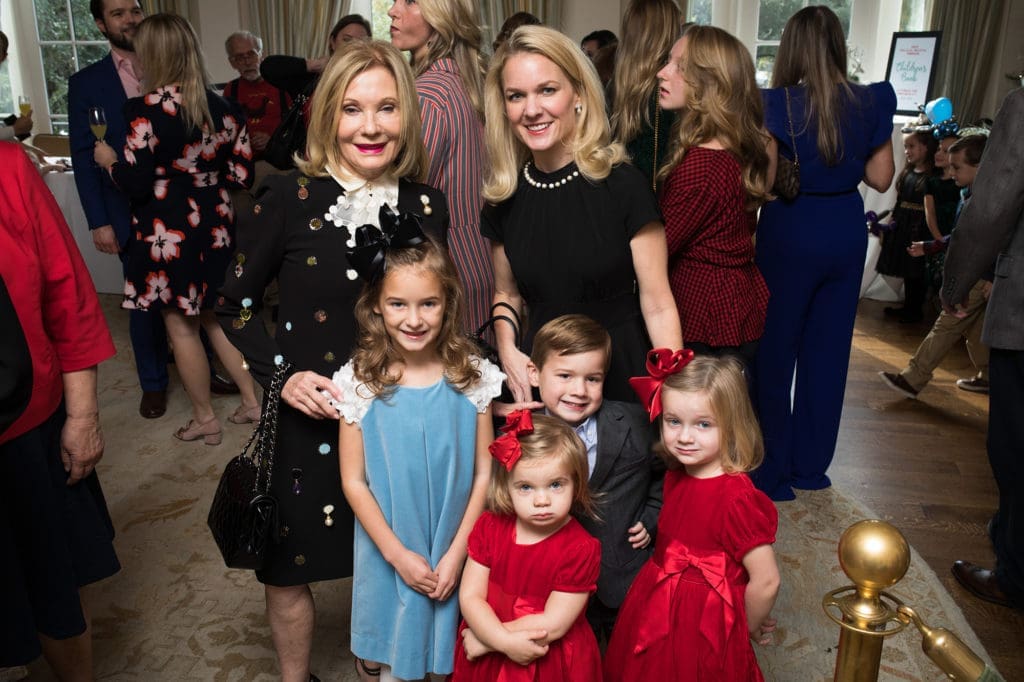 Jan Rhodes, Ashley Oliver, Evan Oliver, Drew Oliver, Payton Valentine, Presley Valentine (Photo by Leah Wilson)