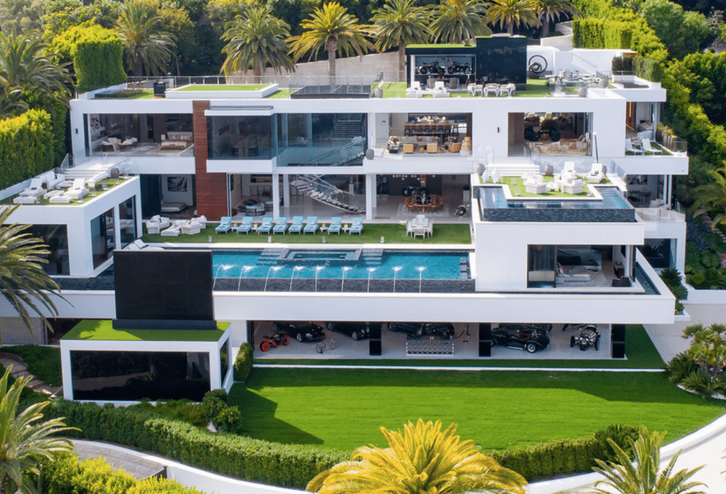 'The Billionaire' in Bel Air was grabbed at a serious markdown, from an asking price of $240 million to $94 million. (Hilton & Hyland photo)