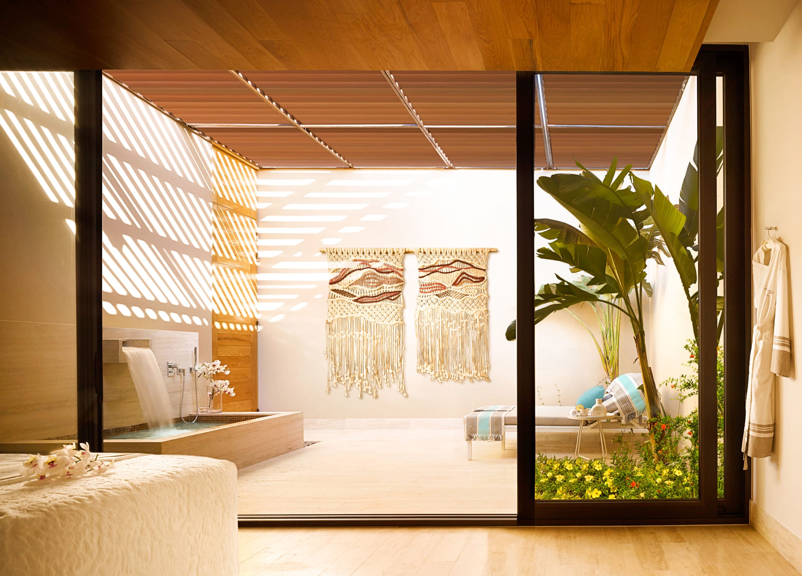 046-MLC-Spa Treatment Room