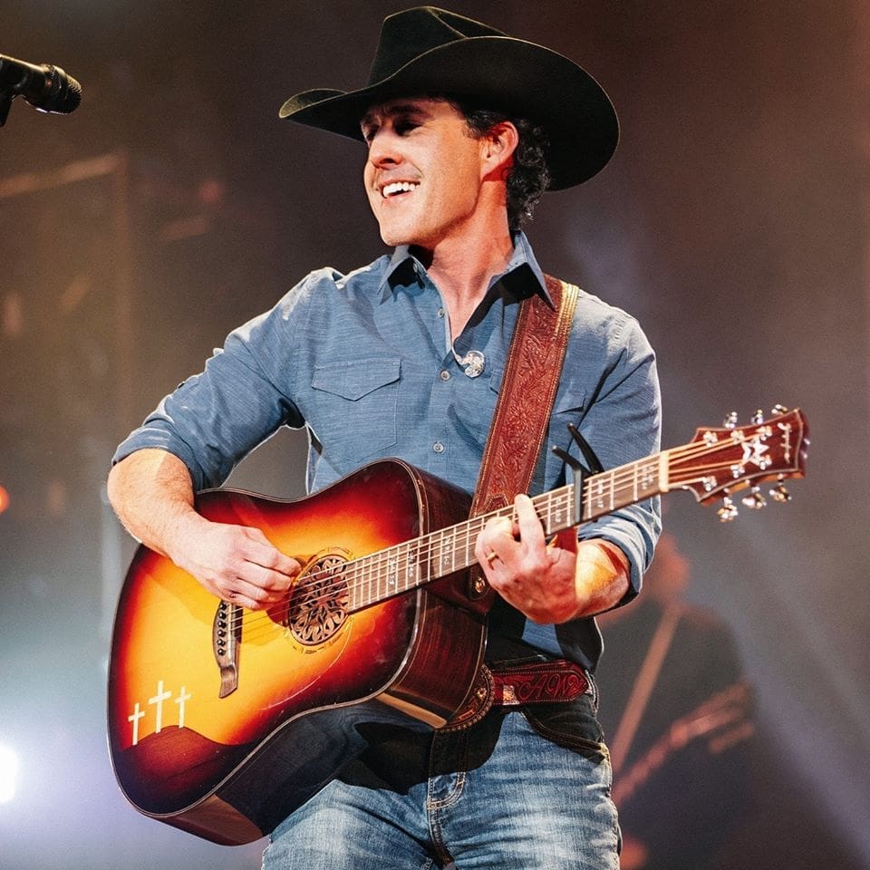 Aaron Watson will perform at Mardi Gras Texas Style!