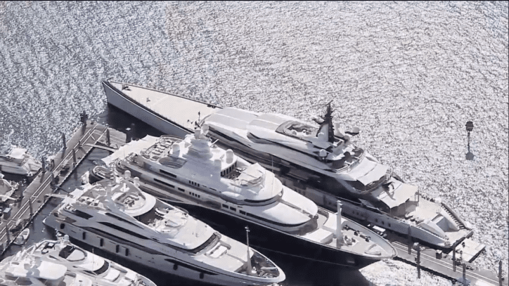 Jerry Jones' yacht is bigger than yours.