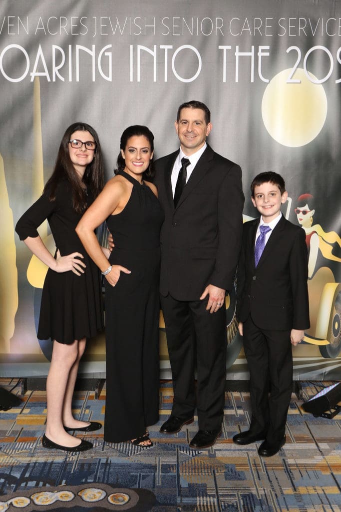 Layla Mueller, Amy Yambra Mueller, Gage Mueller, Myles Mueller (Photo by Joe Vela)