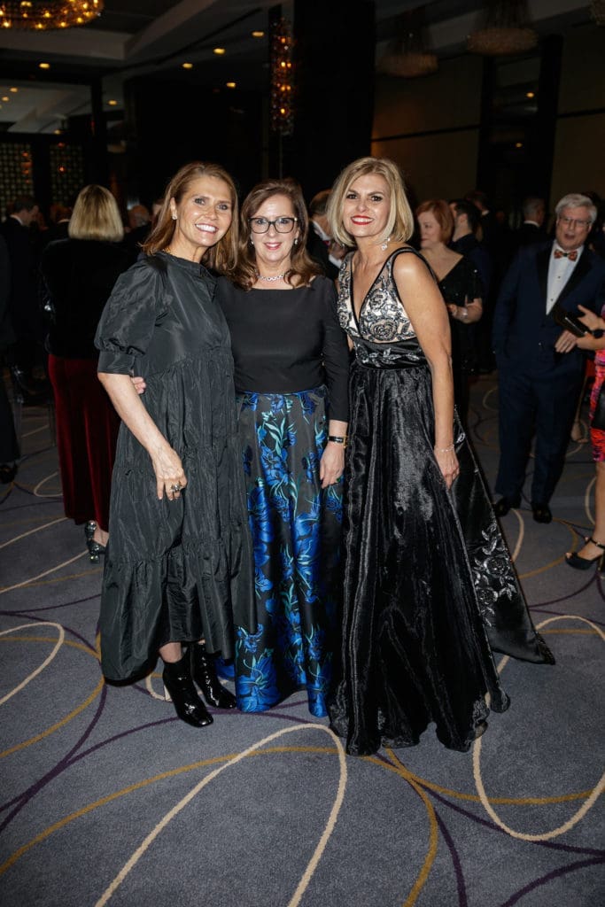 Tammie Kleinmann, Jane Weempe, Julie Gordon (Photo by WJNPhoto)