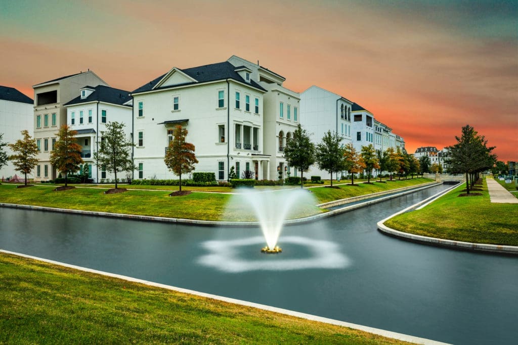By using the community's irrigation needs to their maximum advantage, Hines created a series of canals and fountains in Somerset Green. (Photo by Bryan Malloch)