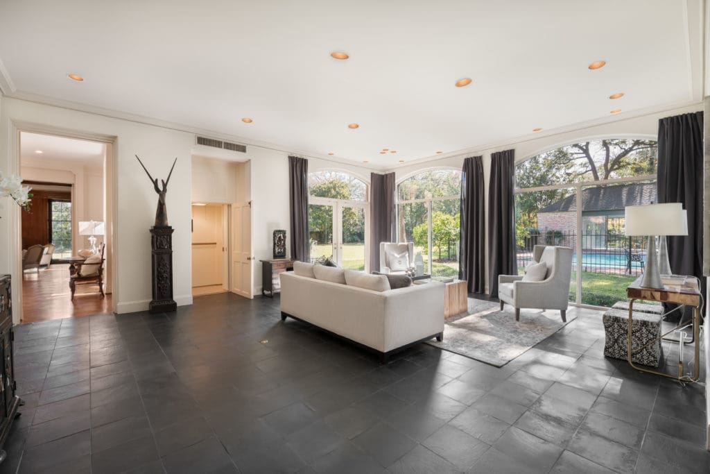 A broader view of the sunroom. (Photo by Vlady Ambia)