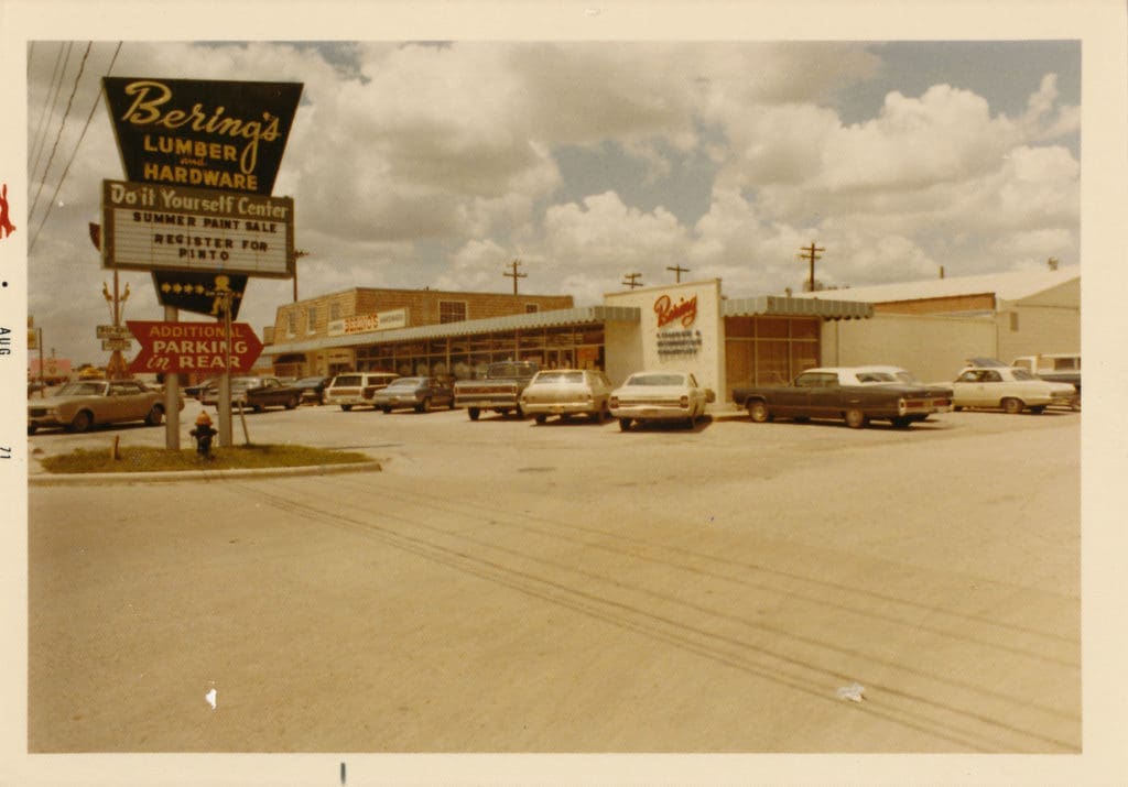 Bering's Westheimer location, circa 1970s (Photo courtesy the Bering's Archive) 