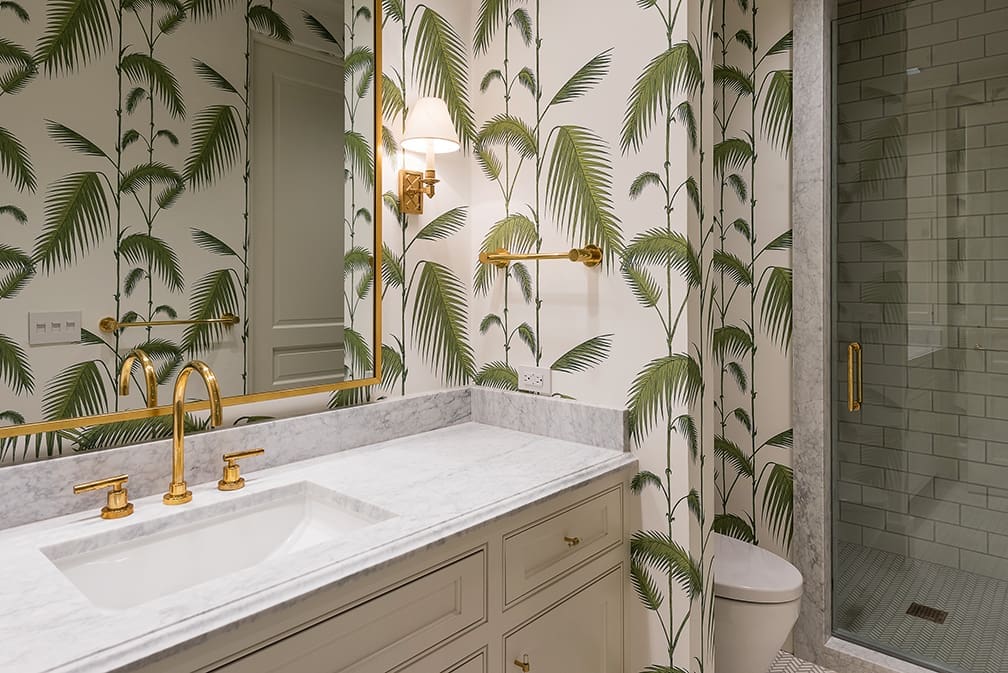 A mix of materials in a guest bath. (Photo by Stephen Reed)