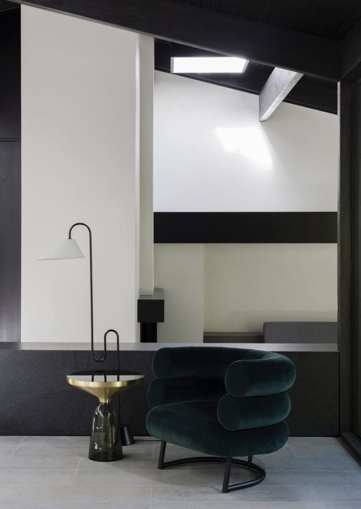 A quiet corner in the midcentury modern dwelling.  (Photo by Jack Thompson Photography)