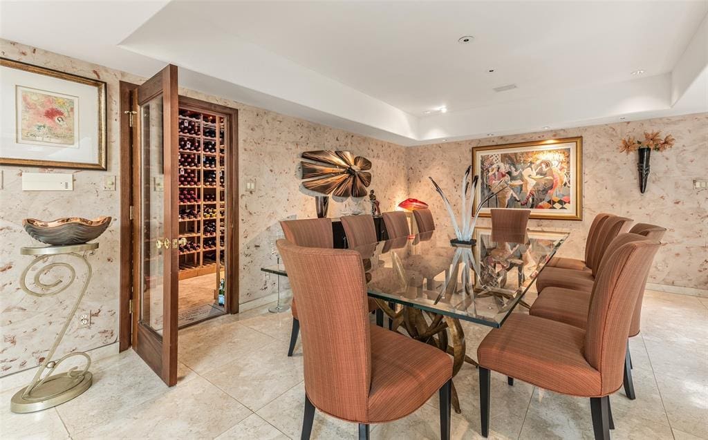 The formal dining 