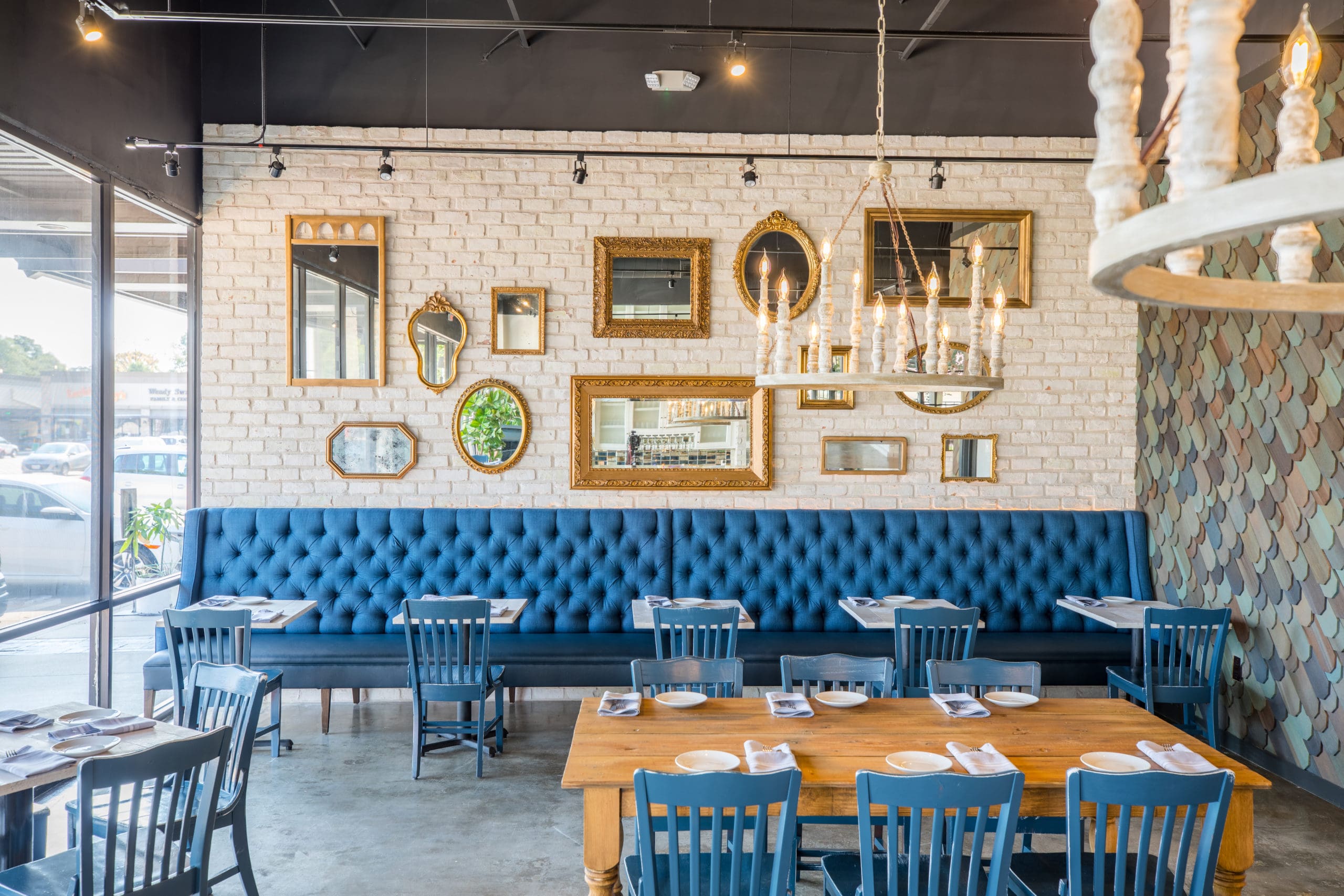 Sexy banquette seating at the French inspired White Elm Café & Bakery on Memorial Drive at Kirkwood. (Photo by Shannon O’Hara)y