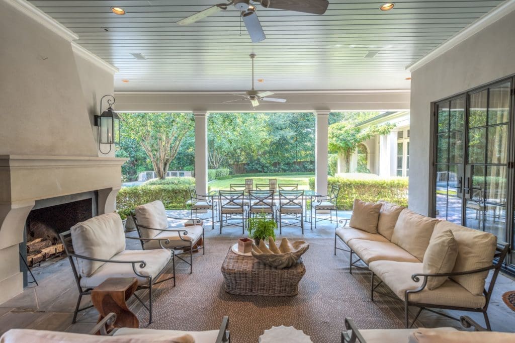 The ultimate outdoor space for all seasons. 