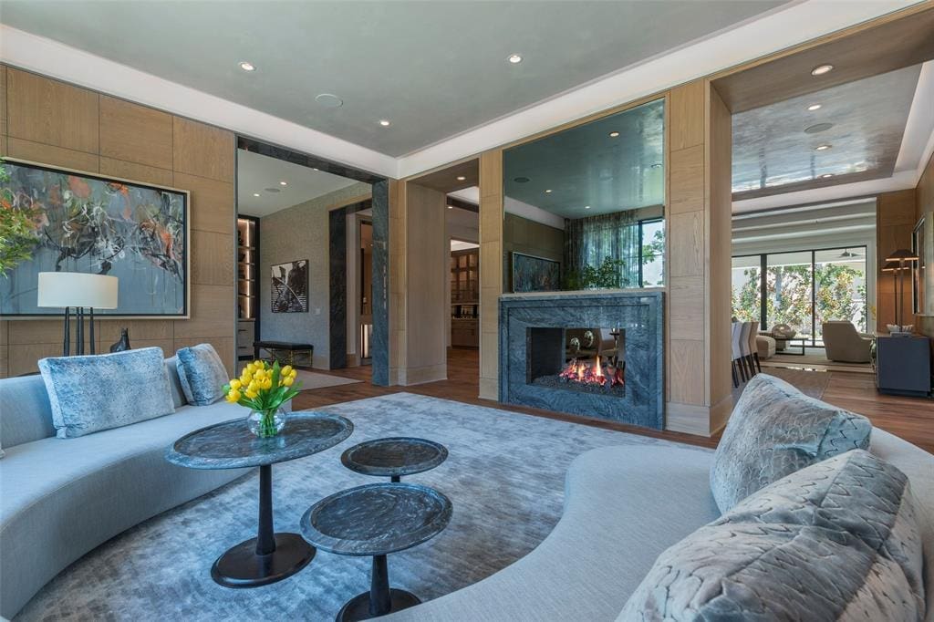 The Al Ross Luxury Home at 1059 Kirby Drive (HAR photo)