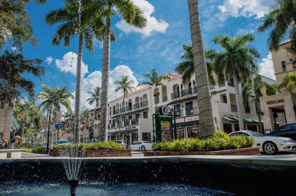 After a day of Everglades exploration or beach combing, shops and dinning away on Fifth Ave.