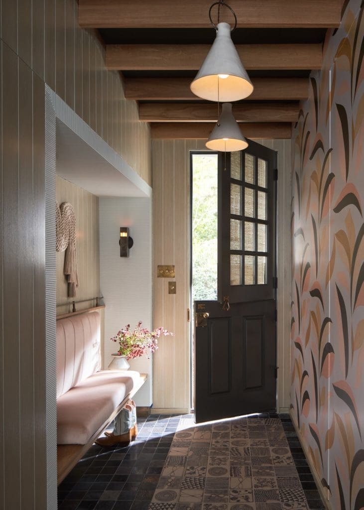 Erin Sanders’ Refined Mudroom for Kips Bay Decorator Show House Dallas