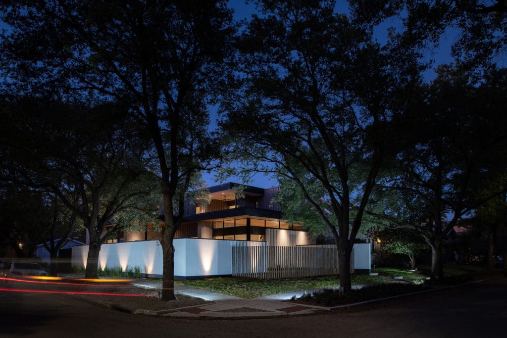 Winning Entry, Residential Architectural Design Under 3,500 Square Feet: StudioMET Architects (photo by Luis Ayala)