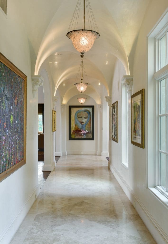 The elegant dome vaulted hallway.