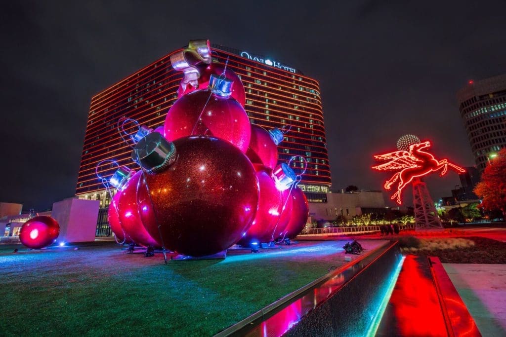 Omni Hotel Dallas decks the halls. Photo credit @josephhaubert.