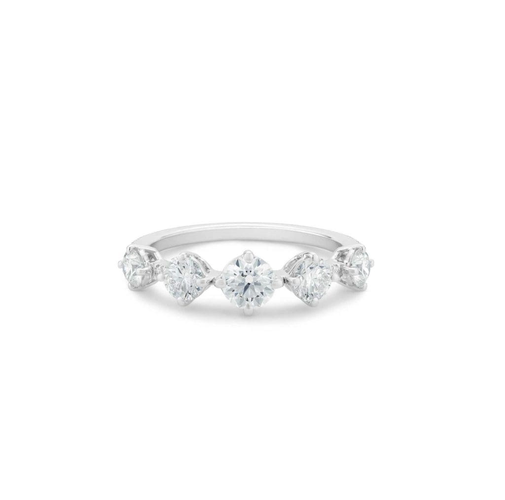The one-row Arpeggia ring pairs wonderfully with the De Beers choker.