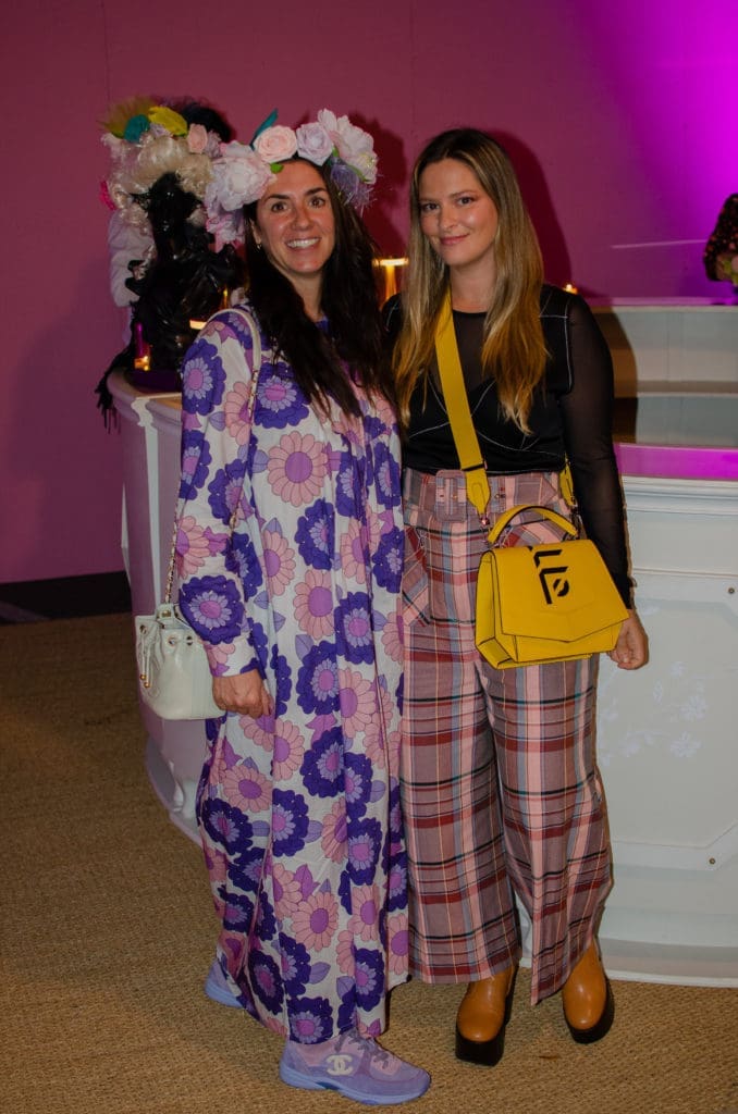 Sofi Sugasti, Shayna Fontana (Photo by Cassandra Willis)