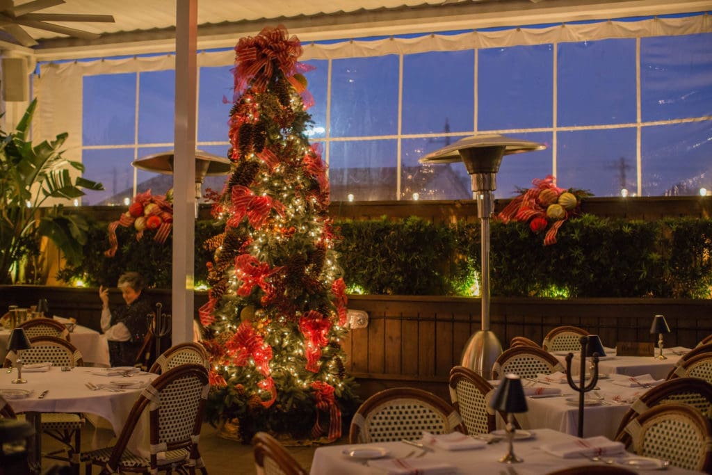 Rooftop holiday dining at B&B Butchers Houston is enhanced with a lavish display of Christmas decor. (Photo by Bonner Rhoden)