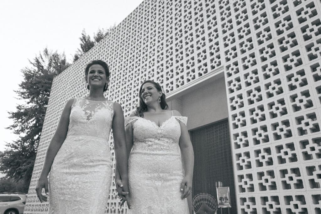 The couple at the entrance of the Parker Palm Springs. (Photo by Tom Shirmacher)