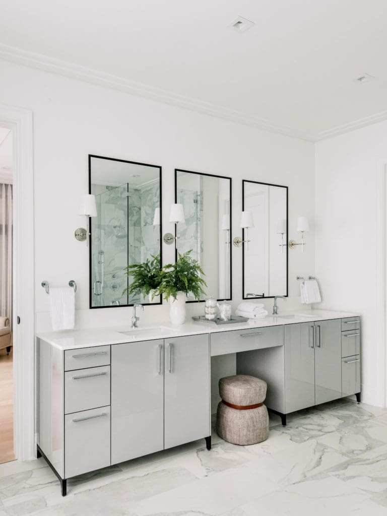 The master bath in residence #302 in The Sophie at Bayou Bend (Photo by Divya Pande)