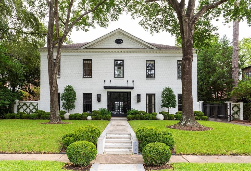 This Lucian Hood home in River Oaks was the third highest-selling residence in Houston for the month of November.