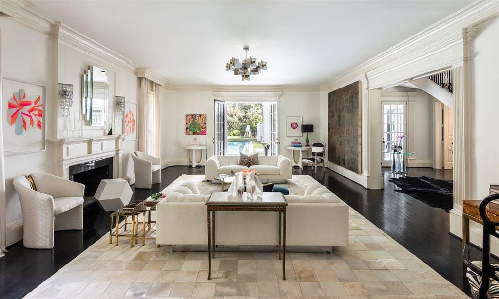 This Lucian Hood home in River Oaks was the third highest-selling residence in Houston for the month of November.