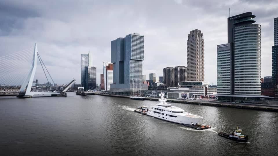 Tilman Fertitt's 77-meter Boardwalk from Feadship passes the last bridge on the to sea trials, passing the city of Rotterdam. (Photo courtesy of Feadship)⁠⠀