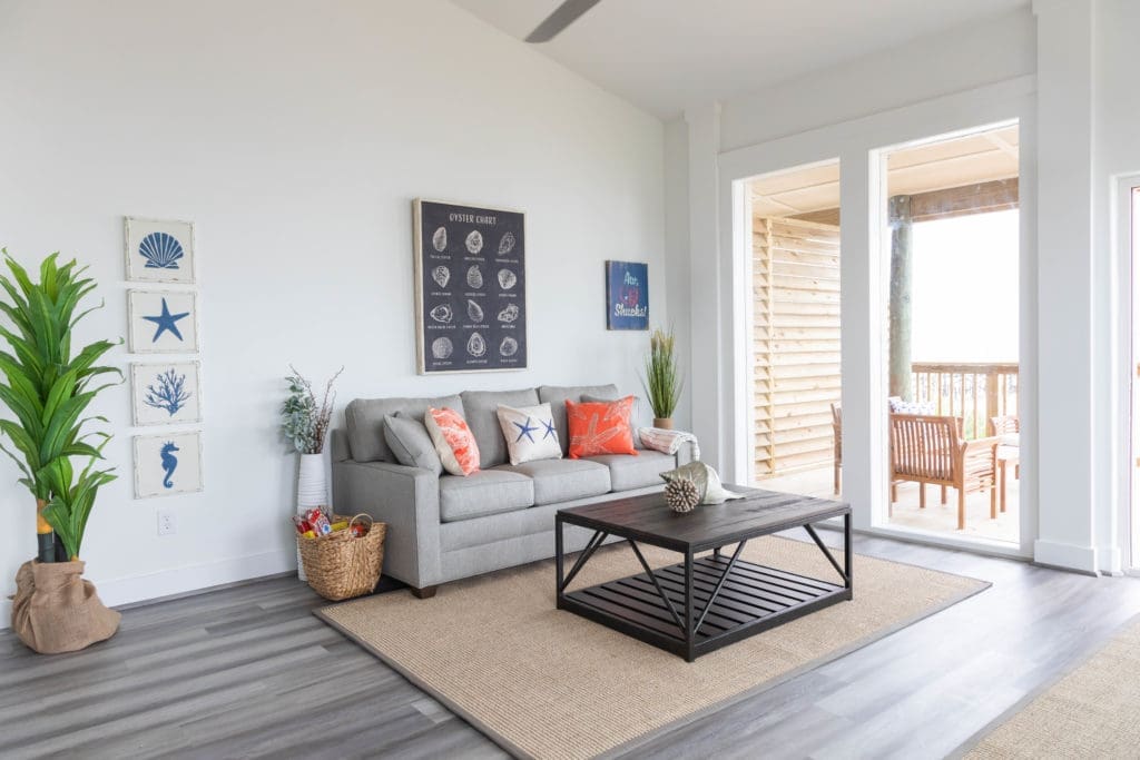 Pier 6 Seafood & Oyster House bungalow interior. (Photo by Swiggard Creative)