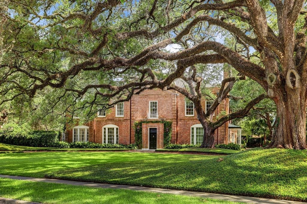 The mansion at 3229 Groveland with a City of Houston Historic Designation was designed by famed architect Birdsall Briscoe.
