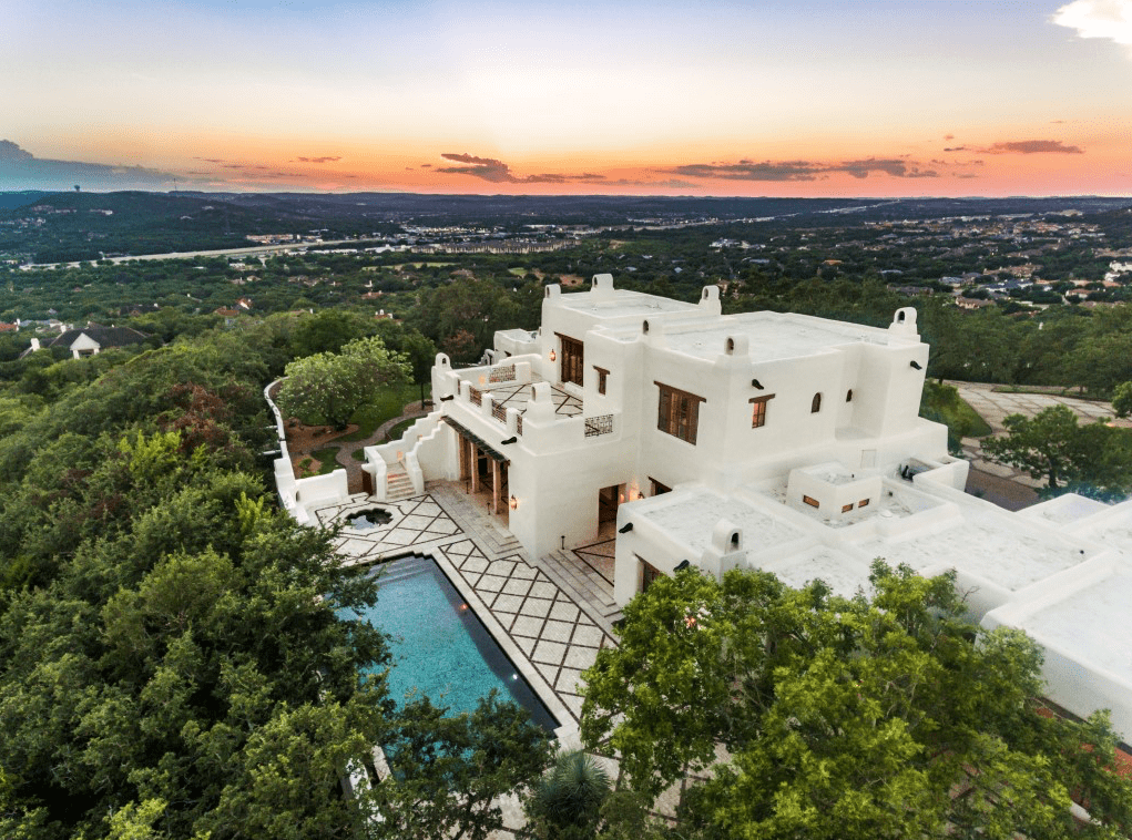 Country Music Hall of Famer George Strait puts his San Antonio mansion back on the market with a reduced asking price.  (Photo by LRES)