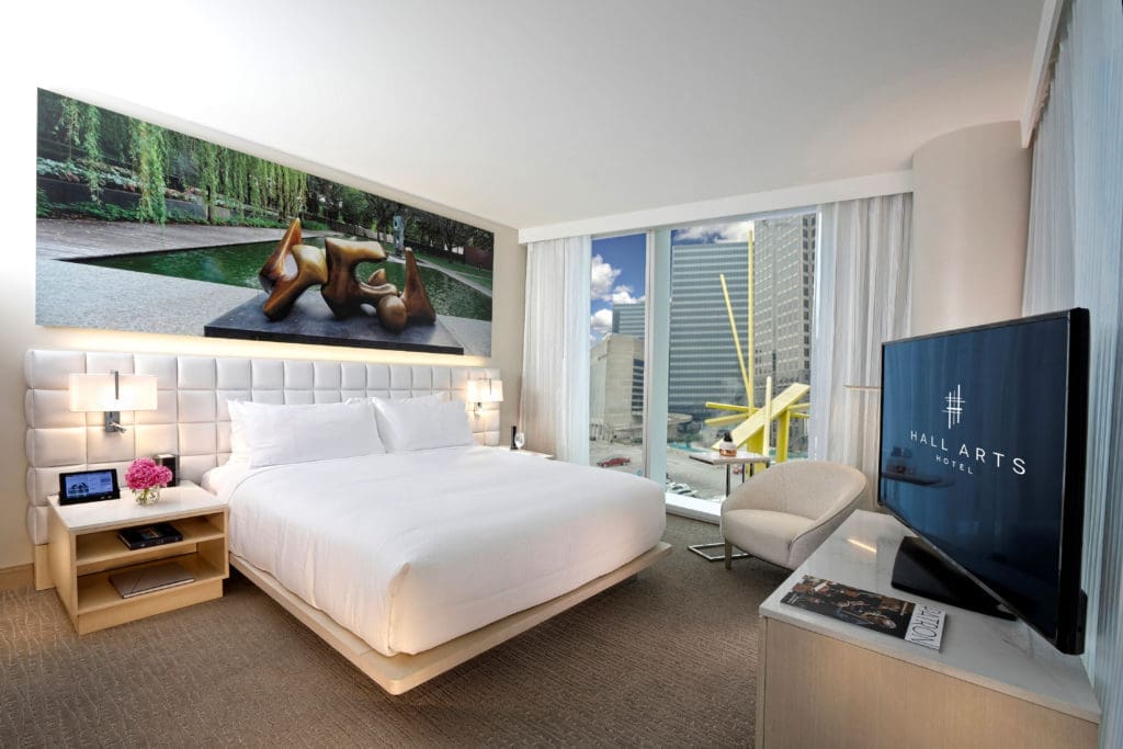 Artsy digs in the heart of the Arts District.