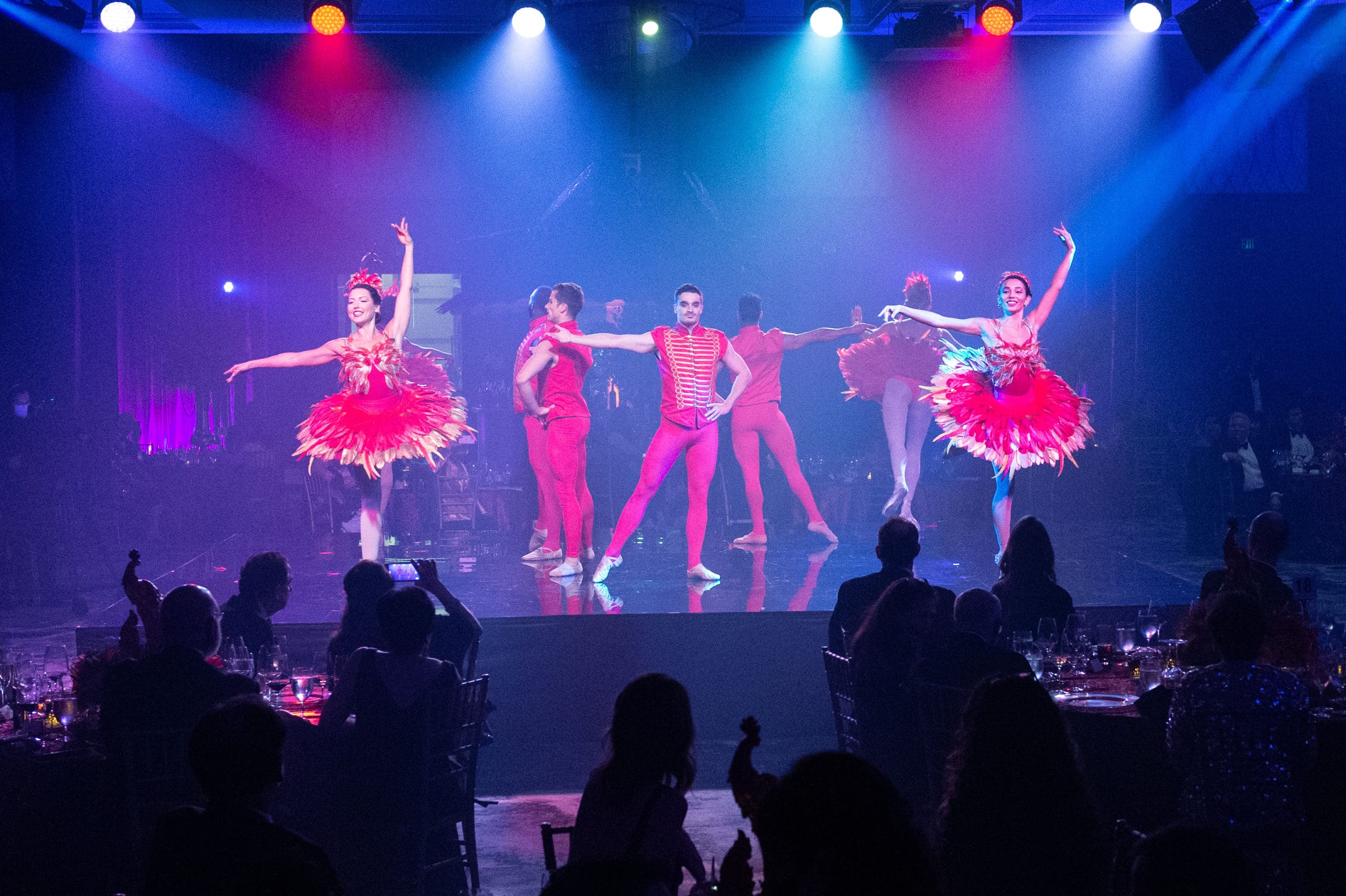 Elan Artists, tapped by Richard Flowers and The Events Company, light up the night at the Houston Symphony Ball. (Photo by Wilson Parish)