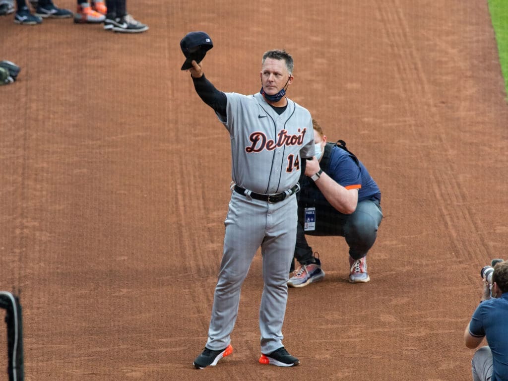A.J. Hinch came out and tipped his cap to the Houston crowd that gave him a standing ovation. (Photo by F. Carter Smith)