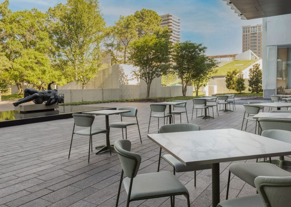 Patio dining at Le Jardinier at the Museum of Fine Arts, Houston (Photo by Claudia Casbarian)