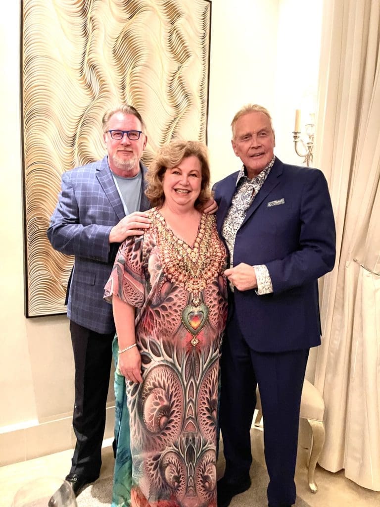 Danny & Robin Klaes join the intimate group in which Lee Majors is fêted on his birthday.