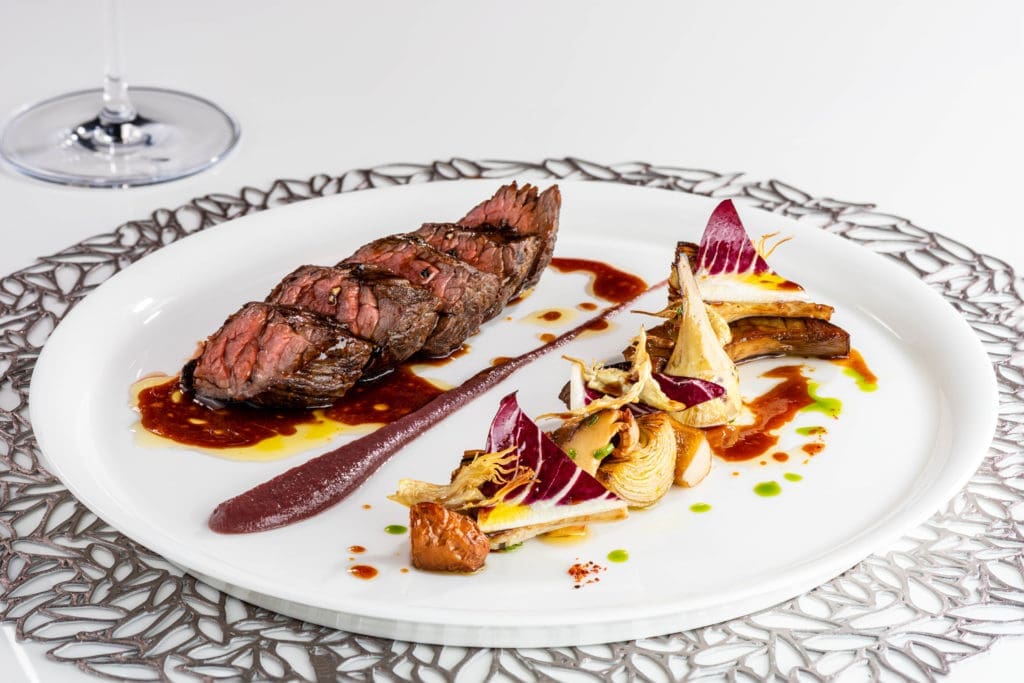 Le Jardinier's Grilled Bavette Au Jus (Photo by Ricardo Mejia)