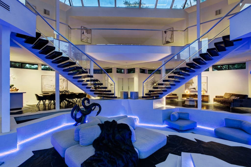 Houston’s Darth Vader House Becomes an International Sensation — Now Learn Its Real History